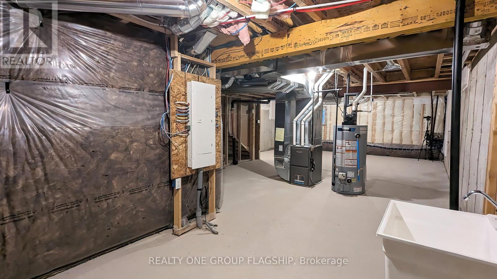 19 Histand Trail, Kitchener, Ontario  N2R 0S2 - Photo 31 - X12762910