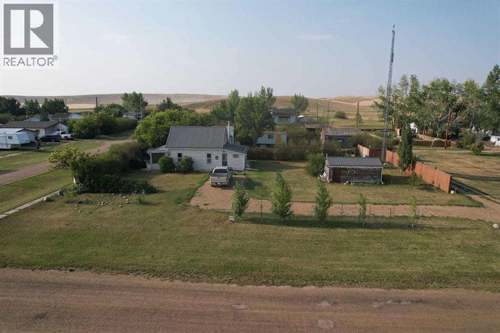 120 Main Street, Michichi, Alberta  T0J 0Y0 - Photo 3 - A2262174