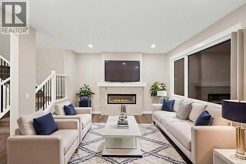 77 Corner Glen Road Ne, Calgary, Alberta  T3N 1B9 - Photo 2 - A2282995