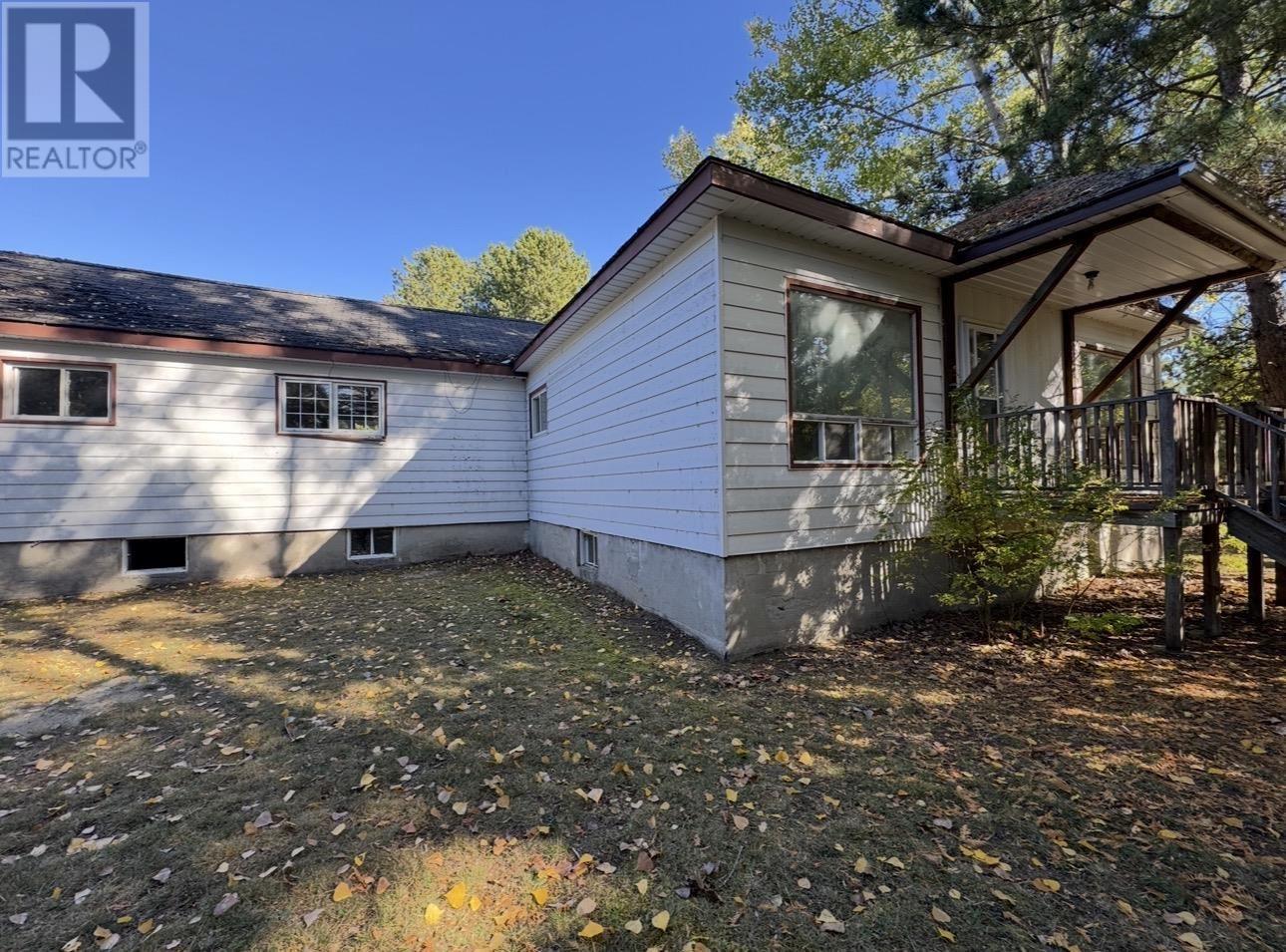 19 Low AVE, Gogama, Ontario