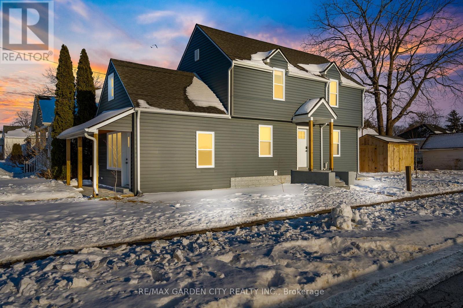 64 Vale Avenue, St. Catharines, Ontario  L2R 1T6 - Photo 1 - X12758870