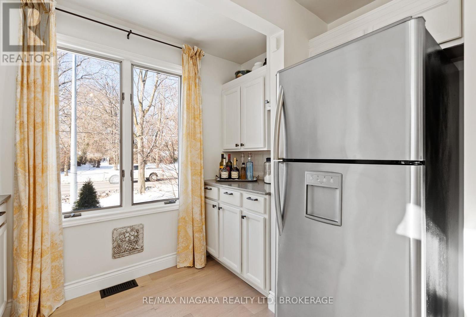 148 Lakeshore Road, St. Catharines, Ontario  L2N 2V1 - Photo 10 - X12762958