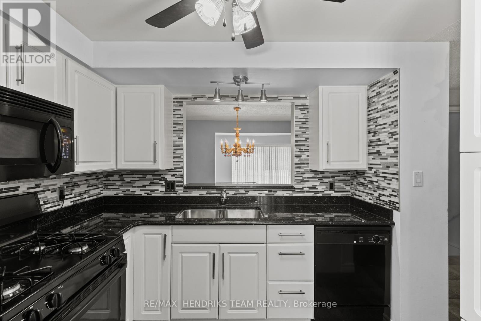 66 - 50 Lakeshore Road, St. Catharines, Ontario  L2N 6P8 - Photo 4 - X12762970