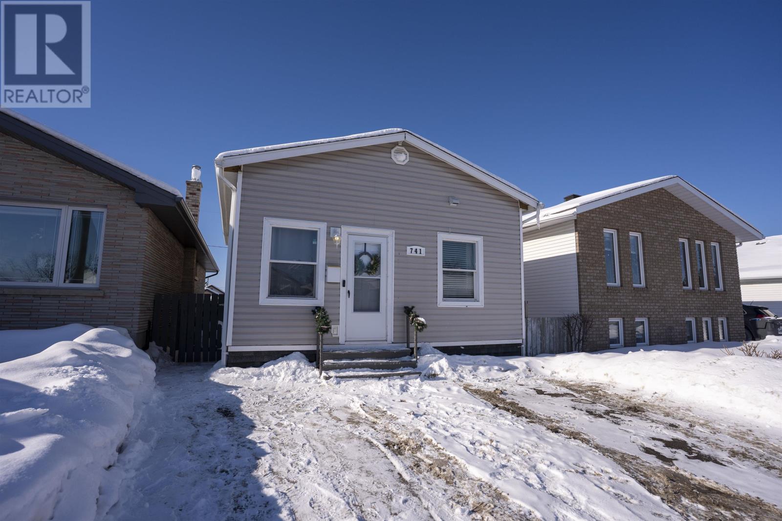 741 Sprague St, Thunder Bay, Ontario  P7E 1V5 - Photo 30 - TB2600172