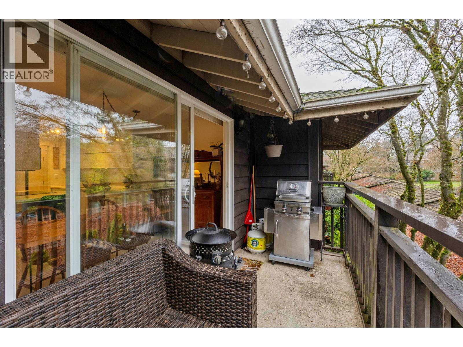 402 555 W 28th Street, North Vancouver, British Columbia  V7N 2J7 - Photo 25 - R3087042