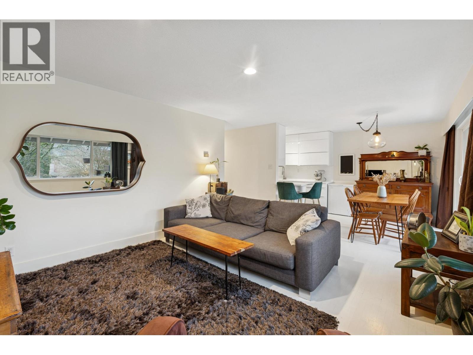 402 555 W 28th Street, North Vancouver, British Columbia  V7N 2J7 - Photo 4 - R3087042