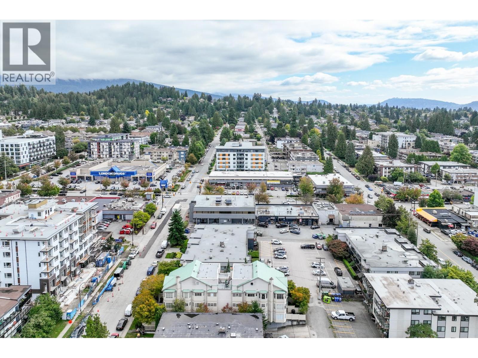 303 131 W 20th Street, North Vancouver, British Columbia  V7M 1Y2 - Photo 37 - R3087055