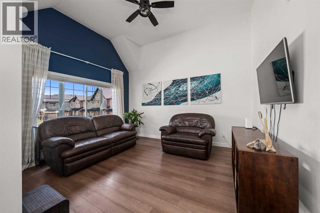 54 Cimarron Vista Gardens, Okotoks, Alberta  T1S 0G2 - Photo 7 - A2283936