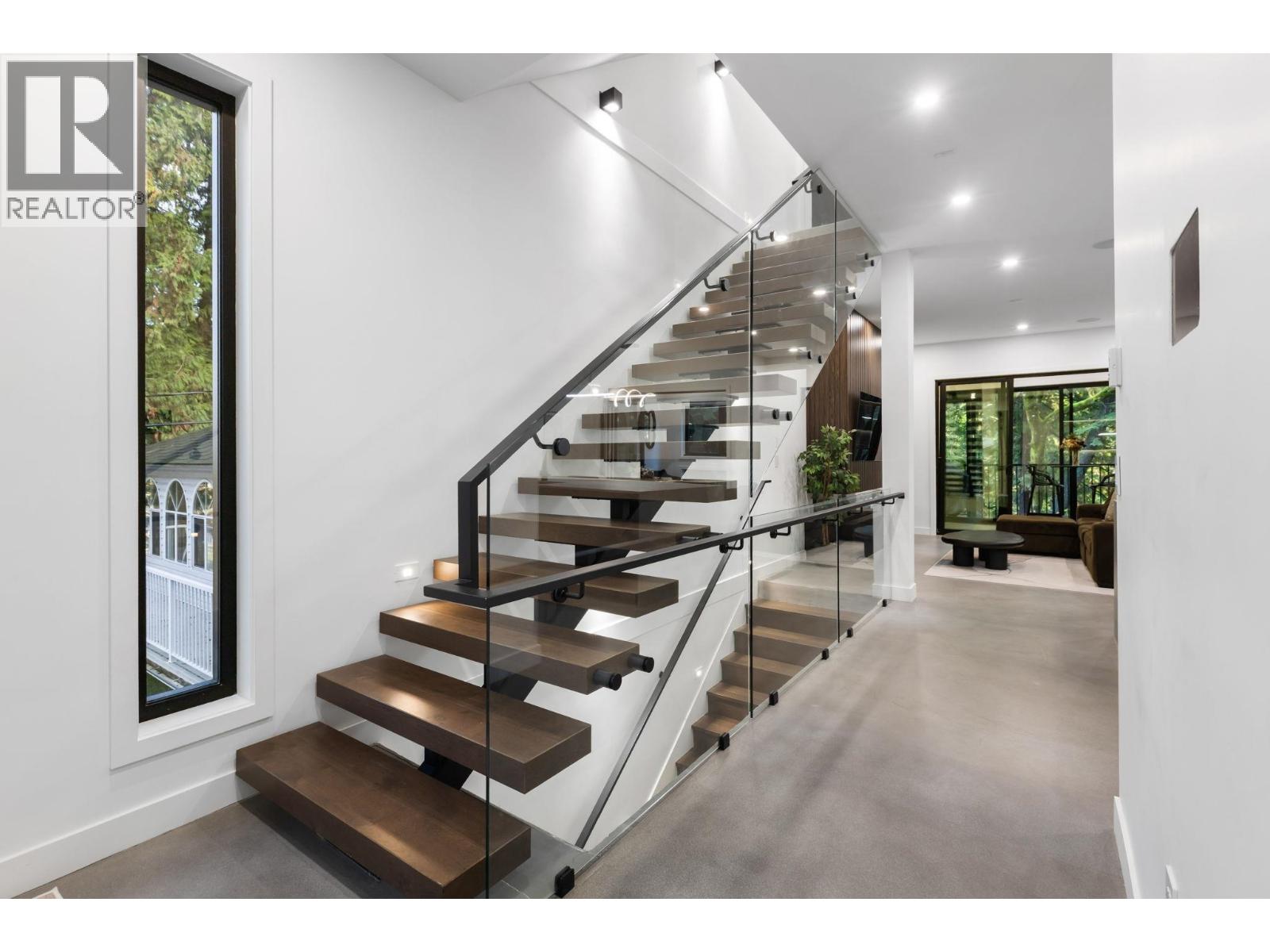 990 Seaforth Way, Port Moody, British Columbia  V3H 1P3 - Photo 19 - R3087060