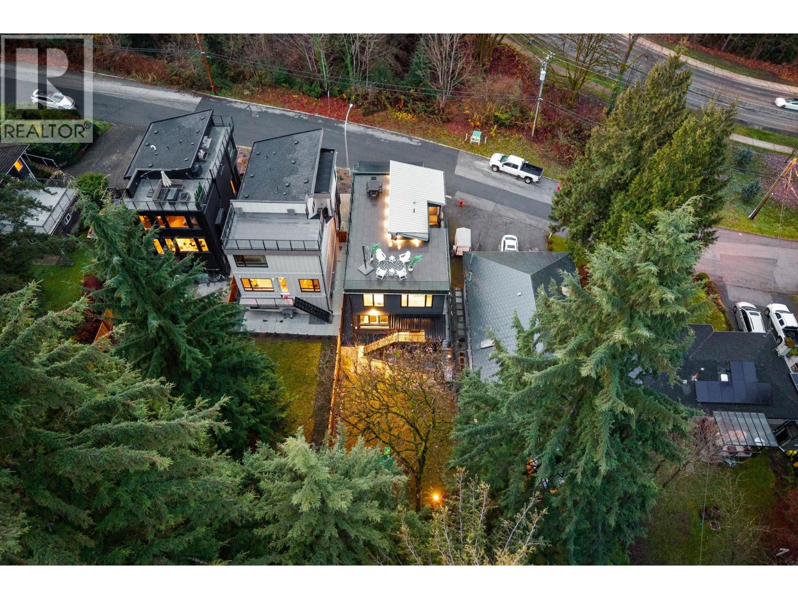 990 Seaforth Way, Port Moody, British Columbia  V3H 1P3 - Photo 38 - R3087060