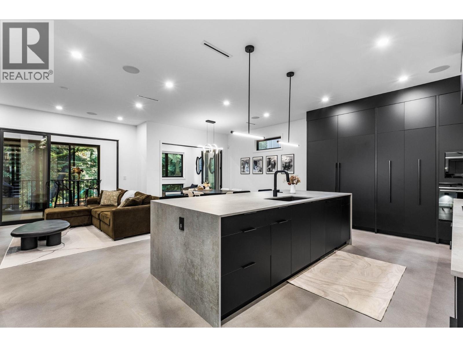 990 Seaforth Way, Port Moody, British Columbia  V3H 1P3 - Photo 6 - R3087060