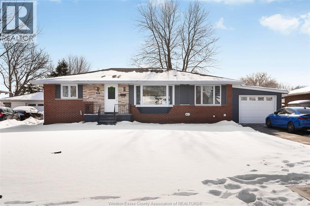 MLS# 26002641: 310 MARTIN LANE, LaSalle, Canada