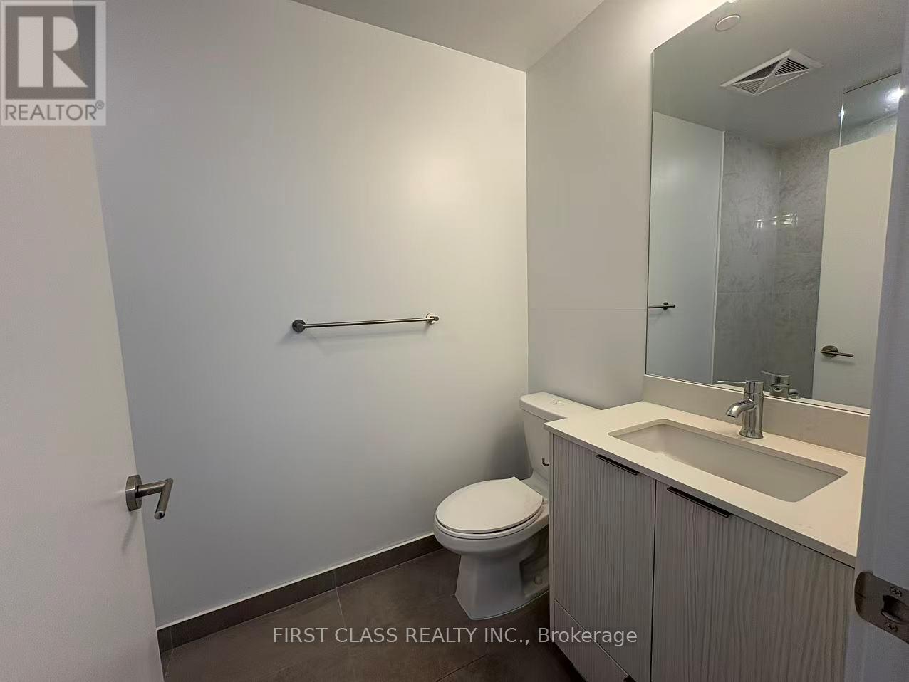 2005 - 38 Forest Manor Road, Toronto, Ontario  M2J 1M5 - Photo 2 - C12762956