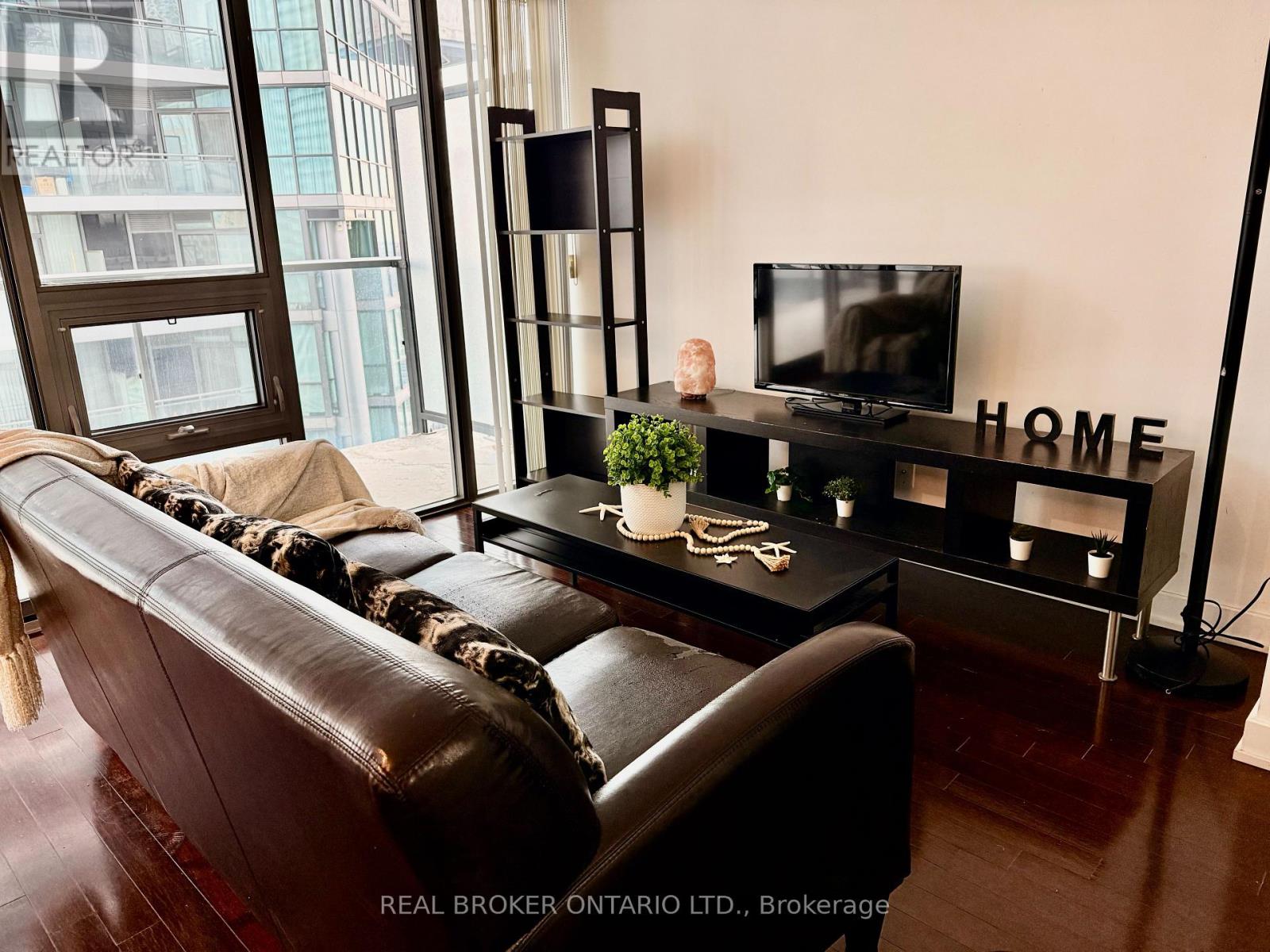 2810 - 33 Charles Street E, Toronto, Ontario  M4Y 1R9 - Photo 14 - C12763012