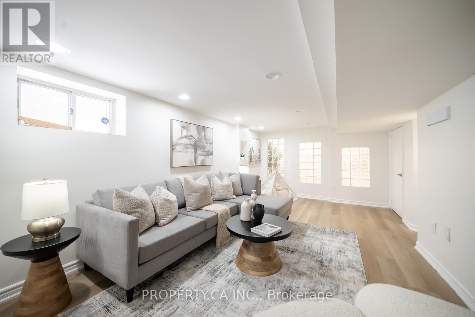 247 St Clements Avenue, Toronto, Ontario  M4R 1H3 - Photo 38 - C12763044