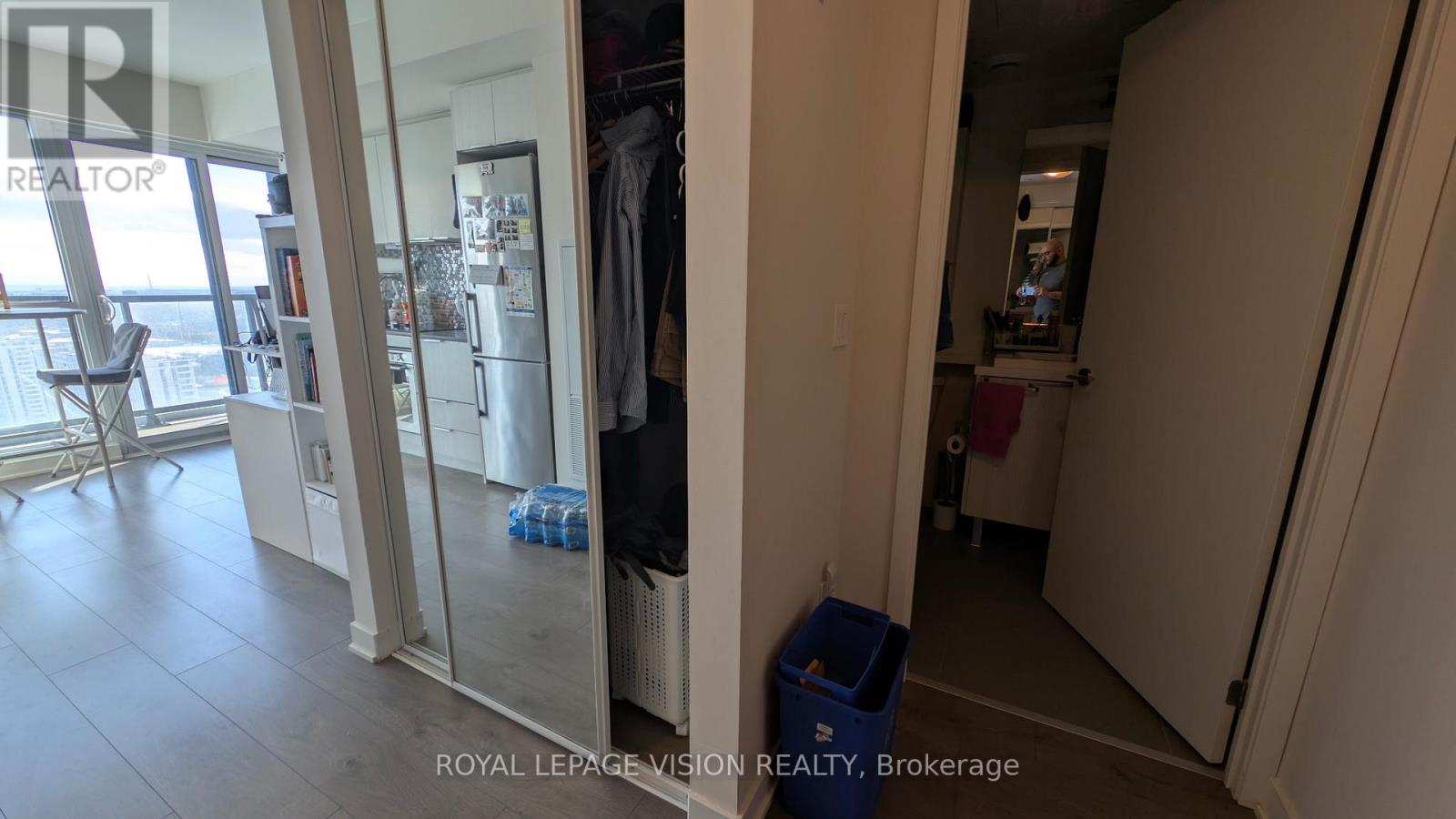 2810 - 2 Sonic Way, Toronto, Ontario  M3C 0P2 - Photo 18 - C12763056