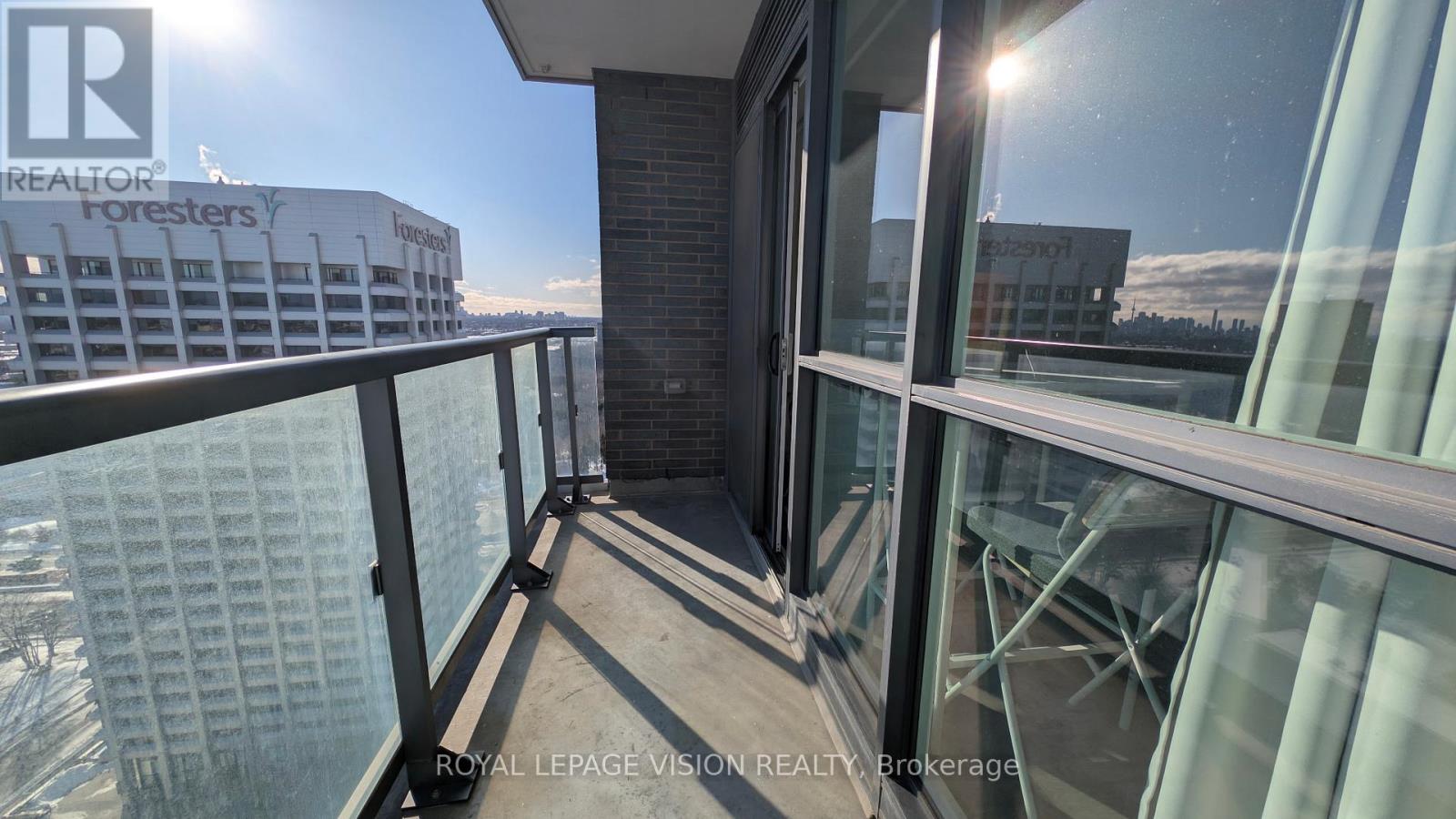 2810 - 2 Sonic Way, Toronto, Ontario  M3C 0P2 - Photo 4 - C12763056