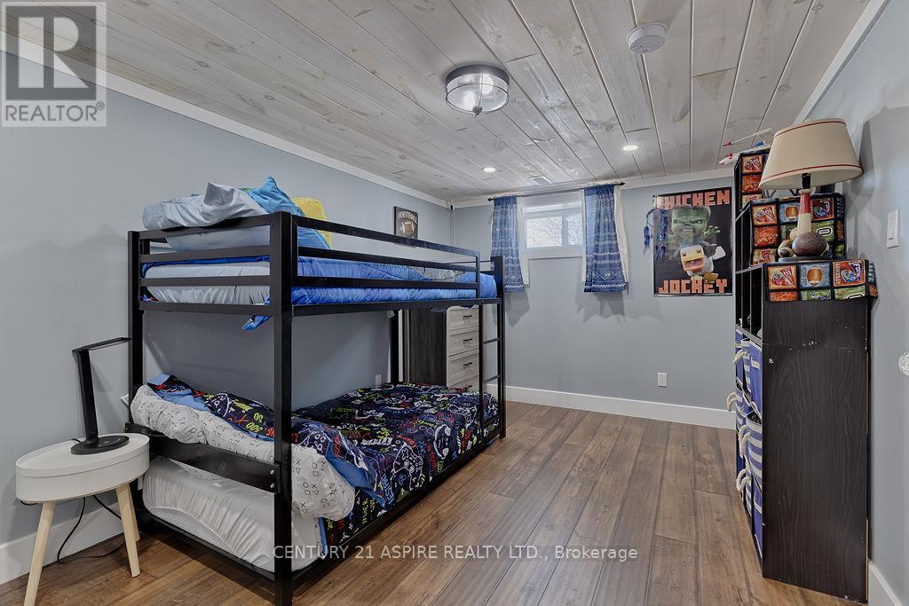 42 Mohns Avenue, Petawawa, Ontario  K8H 2G8 - Photo 25 - X12763006