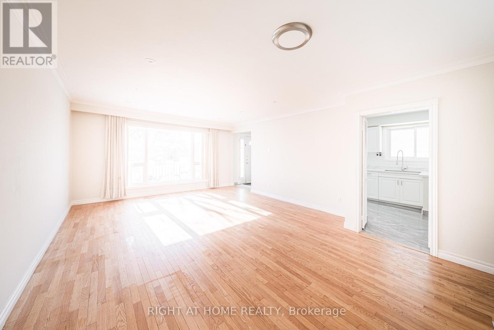 Main - 222 Cass Avenue, Toronto, Ontario  M1T 2C4 - Photo 11 - E12762978