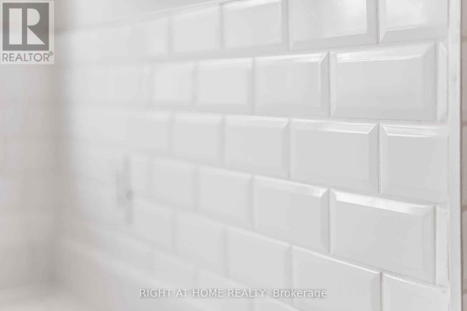 Main - 222 Cass Avenue, Toronto, Ontario  M1T 2C4 - Photo 6 - E12762978