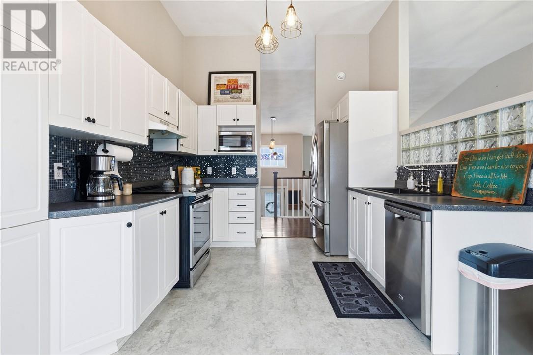 70 Trailview Drive, Sudbury, Ontario  P3E 6M2 - Photo 9 - 2126286