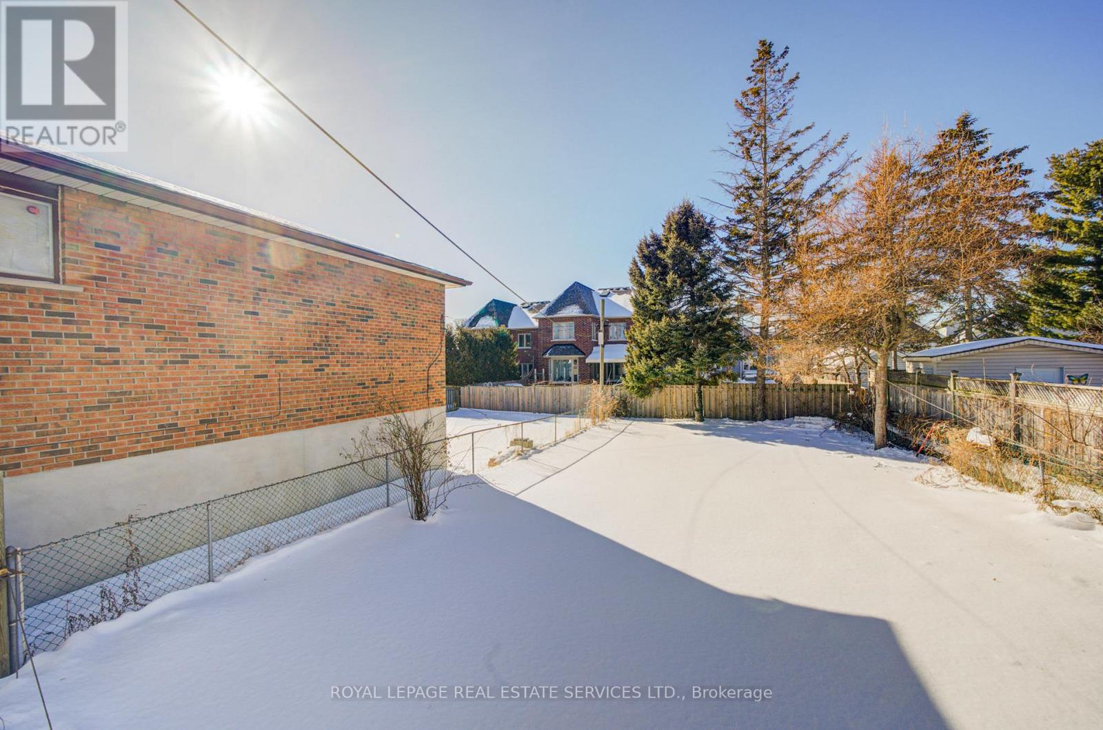 1054 East Avenue, Mississauga, Ontario  L5E 1W9 - Photo 28 - W12762854