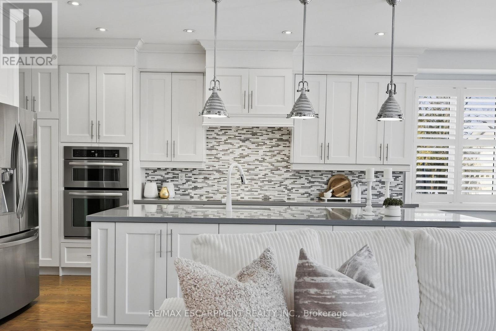 1159 Alexandra Avenue, Mississauga, Ontario  L5E 2A4 - Photo 10 - W12762886