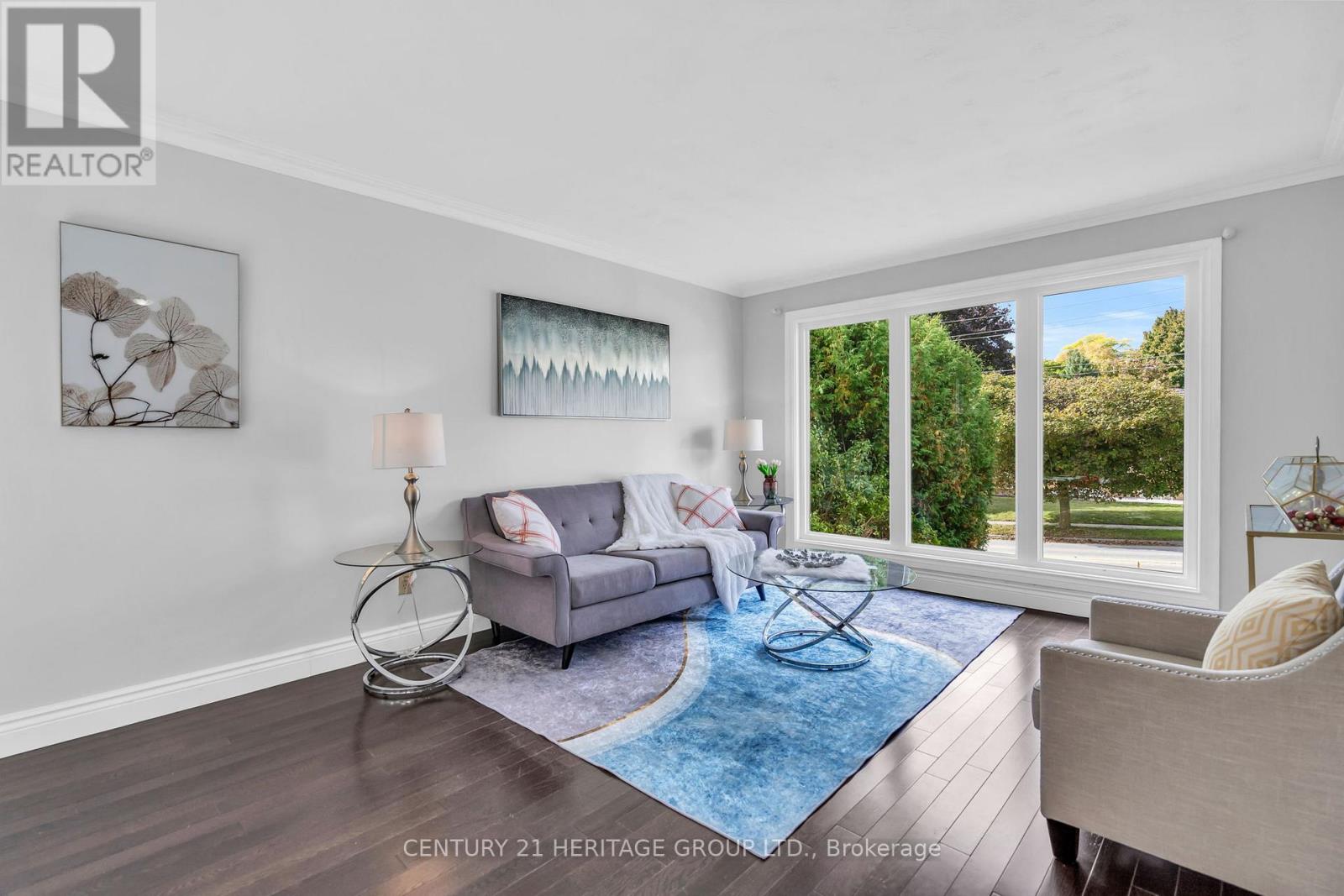 53 Wilstead Drive, Newmarket, Ontario  L3Y 4T8 - Photo 4 - N12762948