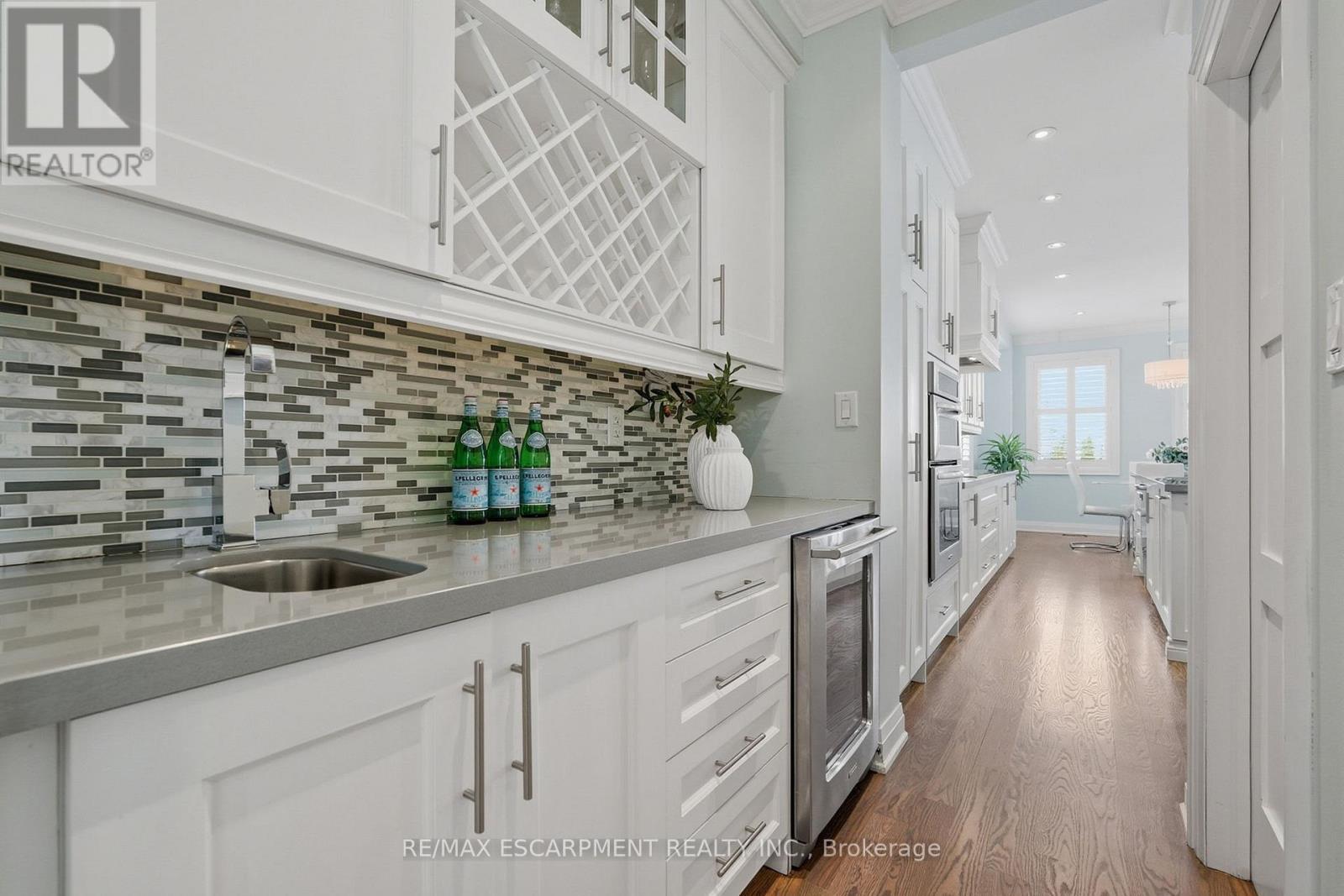 1159 Alexandra Avenue, Mississauga, Ontario  L5E 2A4 - Photo 11 - W12762886