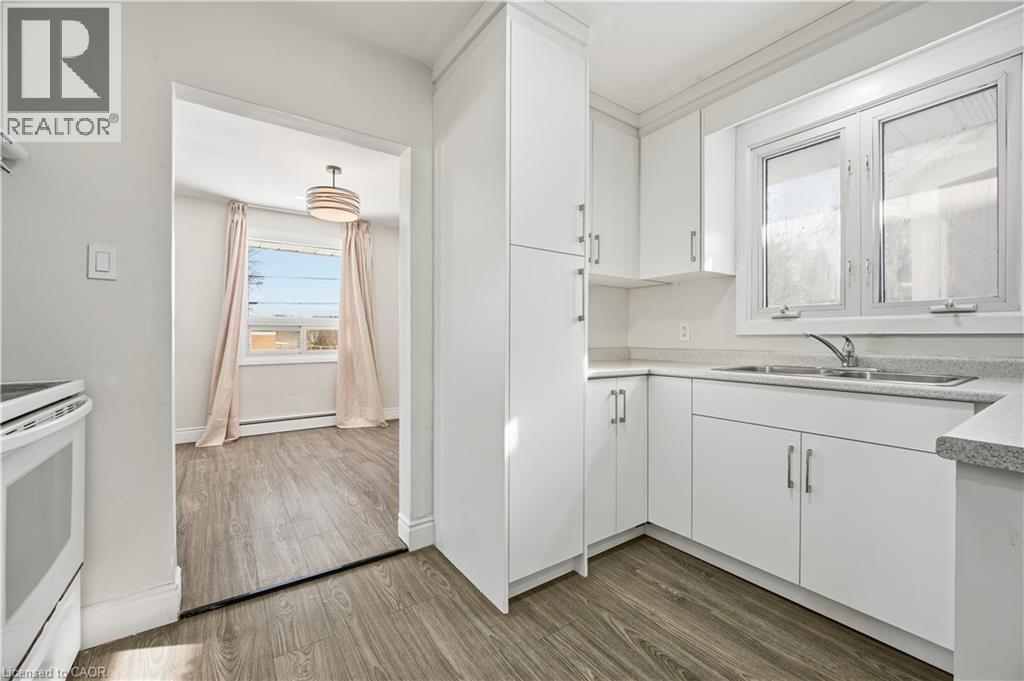 290 Lincoln Road, Waterloo, Ontario  N2J 2P5 - Photo 17 - 40803288