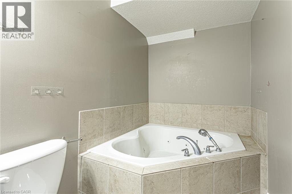 13 Ridgewood Court, Woodstock, Ontario  N4T 0E5 - Photo 23 - 40803277