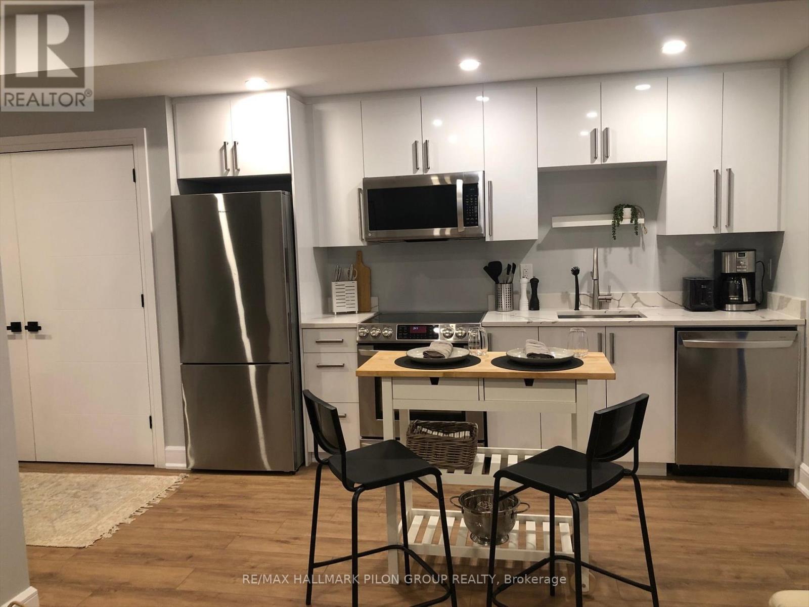 559 Mutual Street, Ottawa, Ontario  K1K 1C5 - Photo 27 - X12760808