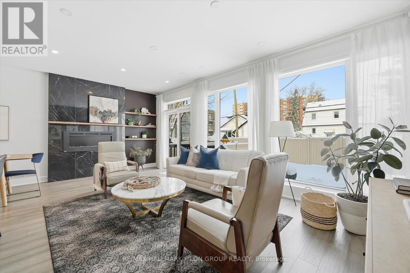 559 Mutual Street, Ottawa, Ontario  K1K 1C5 - Photo 4 - X12760808