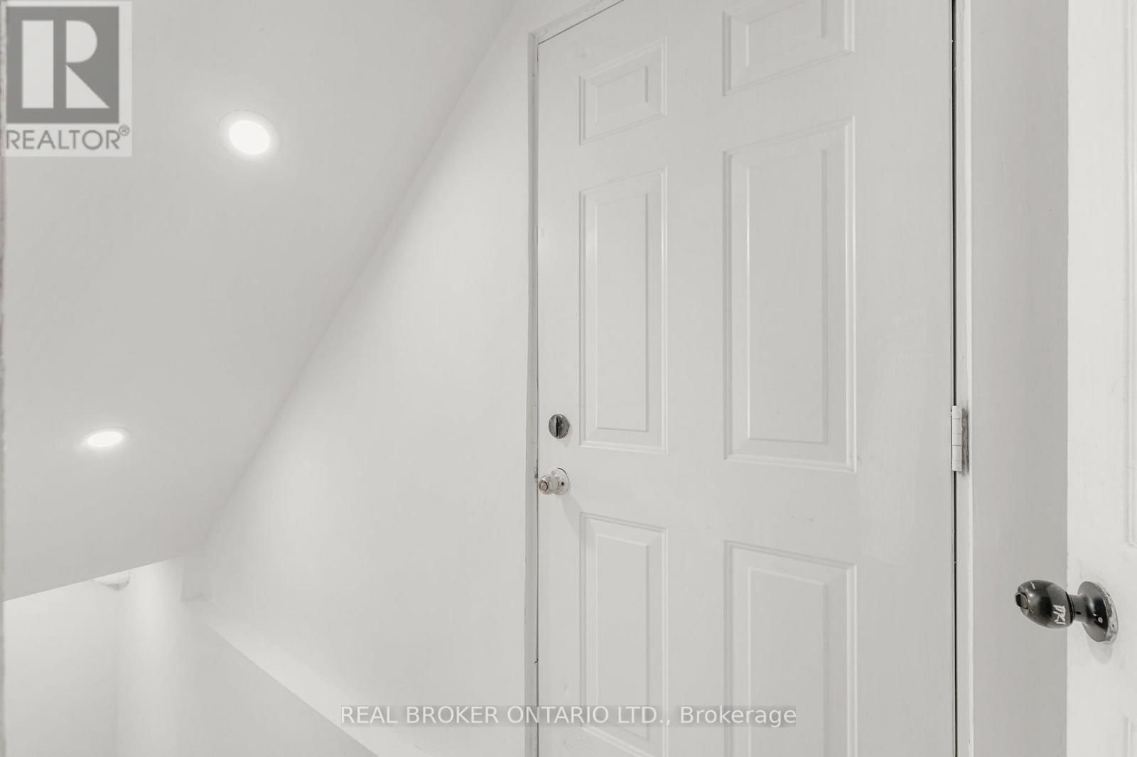 Bsmt - 1098 Sawgrass Crescent, Mississauga, Ontario  L5C 3V4 - Photo 3 - W12762950