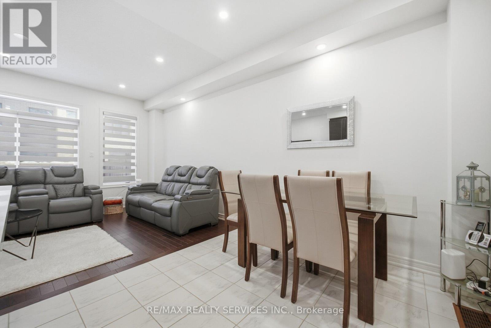 127 Adventura Road, Brampton, Ontario  L7A 5A7 - Photo 12 - W12762962