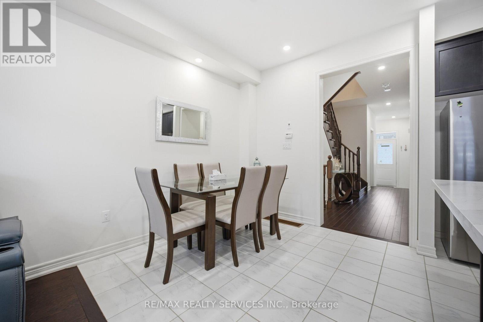 127 Adventura Road, Brampton, Ontario  L7A 5A7 - Photo 13 - W12762962