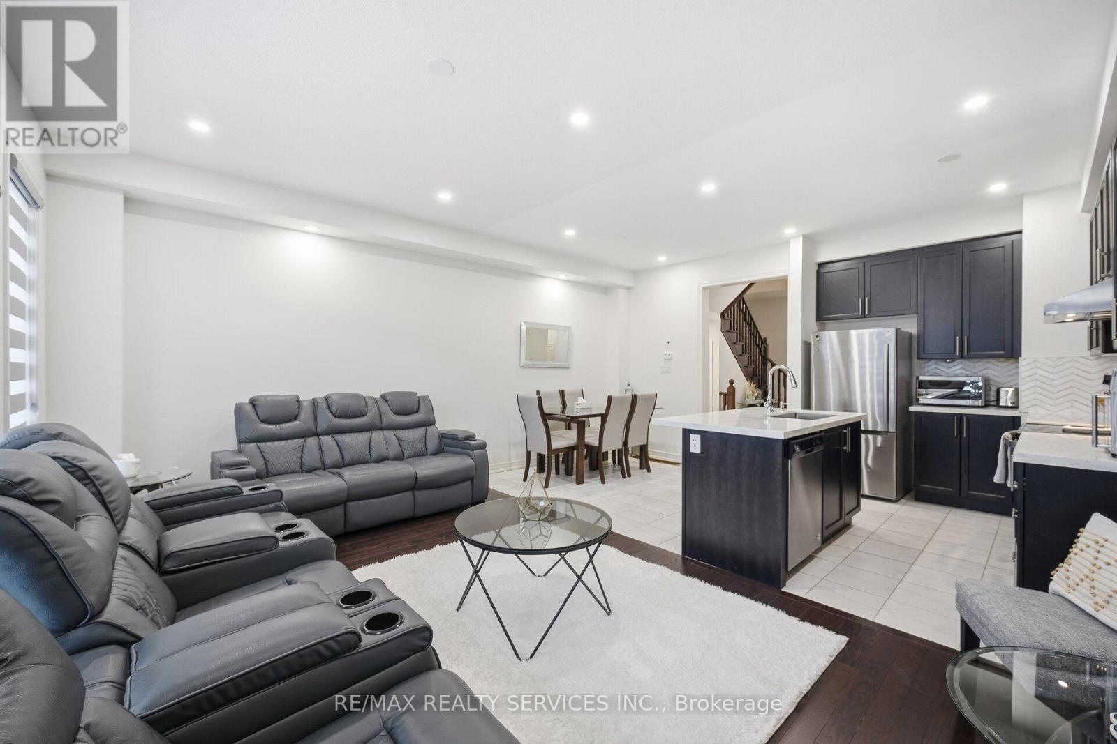 127 Adventura Road, Brampton, Ontario  L7A 5A7 - Photo 16 - W12762962