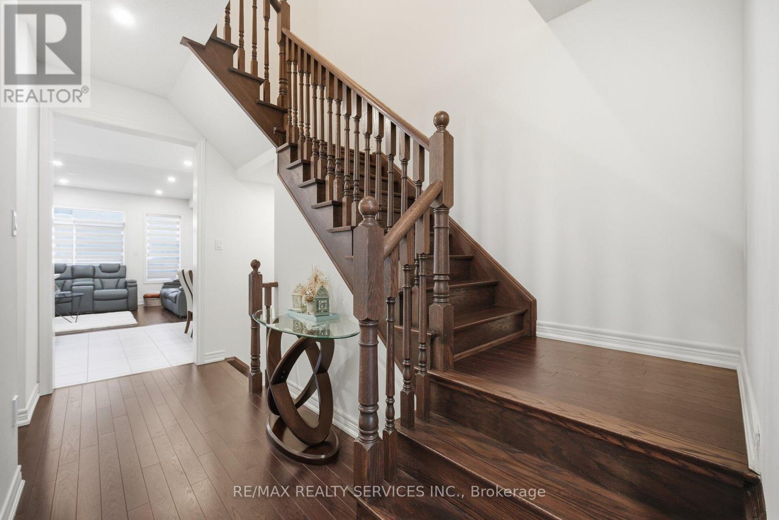 127 Adventura Road, Brampton, Ontario  L7A 5A7 - Photo 17 - W12762962