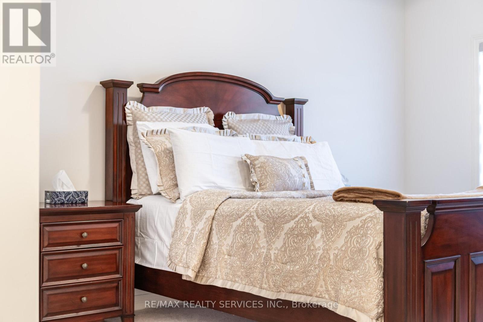 127 Adventura Road, Brampton, Ontario  L7A 5A7 - Photo 21 - W12762962