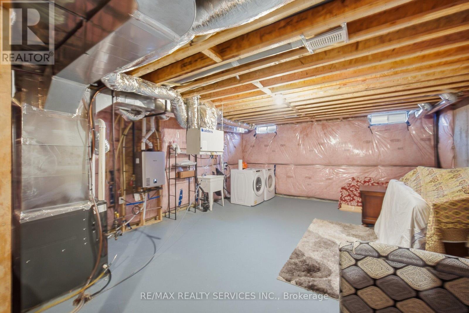 127 Adventura Road, Brampton, Ontario  L7A 5A7 - Photo 35 - W12762962