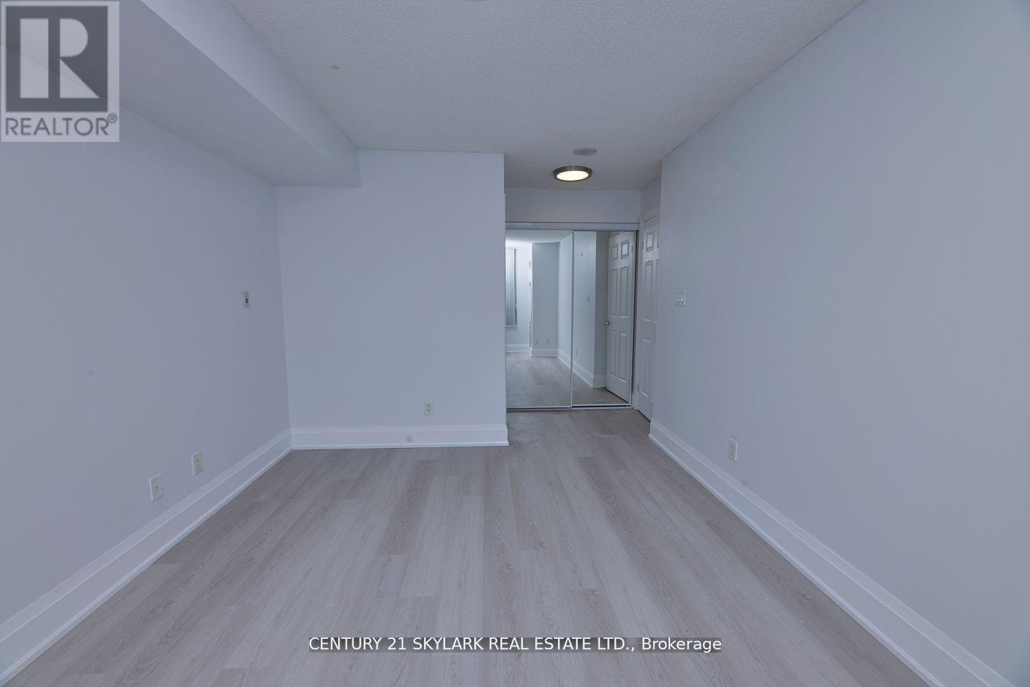 2311 - 3880 Duke Of York Boulevard, Mississauga, Ontario  L5B 4M7 - Photo 22 - W12762986