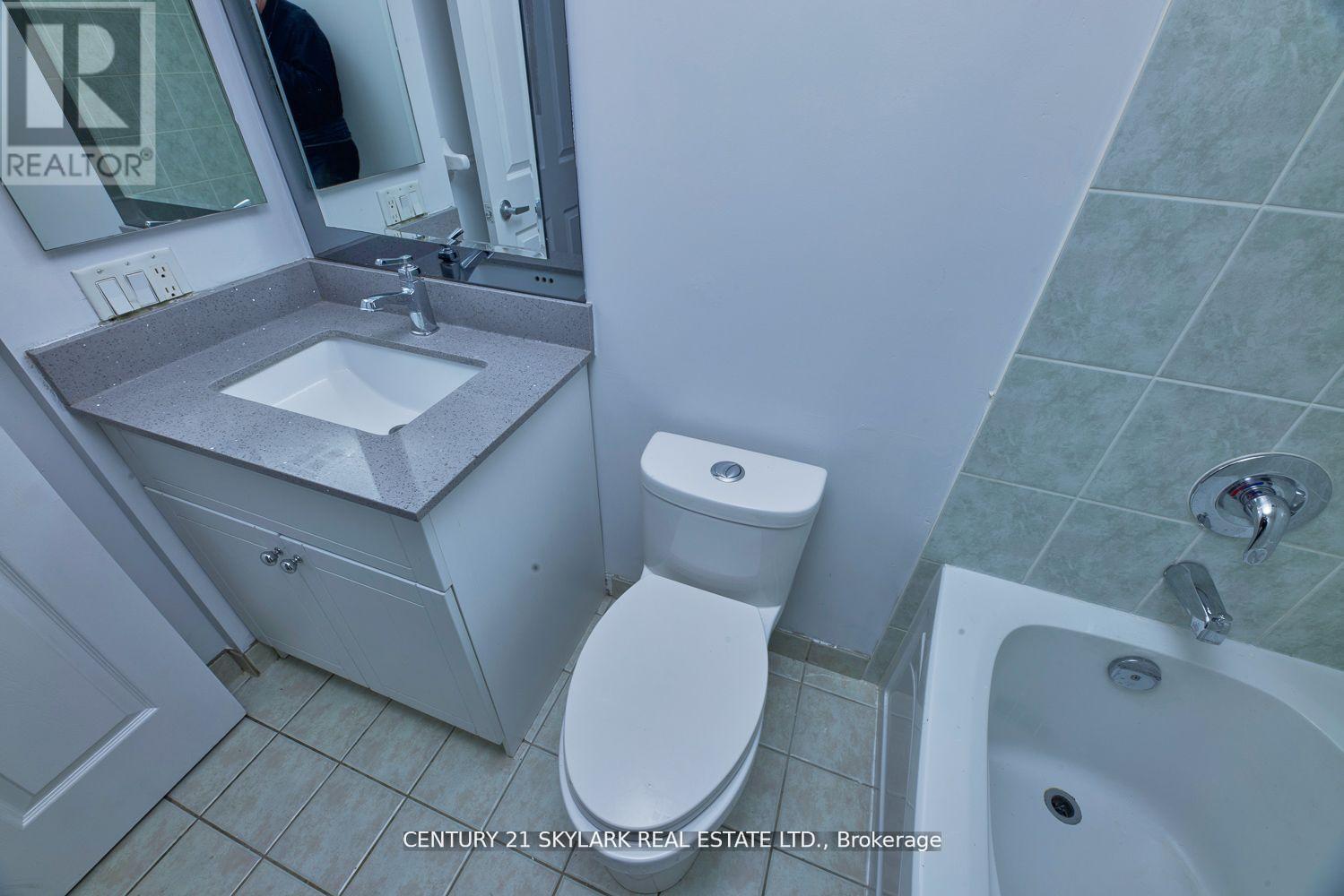 2311 - 3880 Duke Of York Boulevard, Mississauga, Ontario  L5B 4M7 - Photo 24 - W12762986