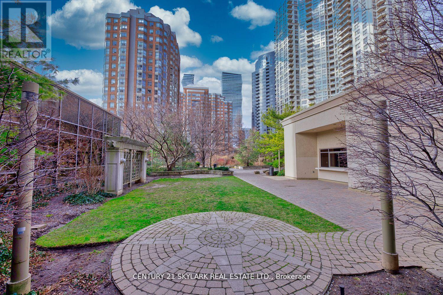 2311 - 3880 Duke Of York Boulevard, Mississauga, Ontario  L5B 4M7 - Photo 32 - W12762986