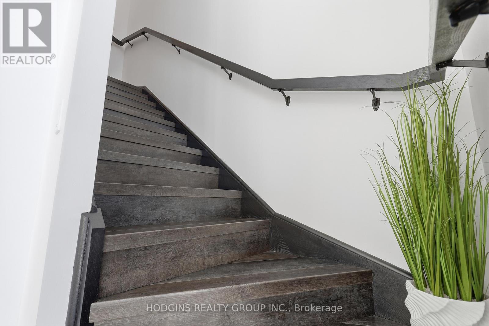 214 - 65 Speers Road, Oakville, Ontario  L6K 0J1 - Photo 14 - W12762998