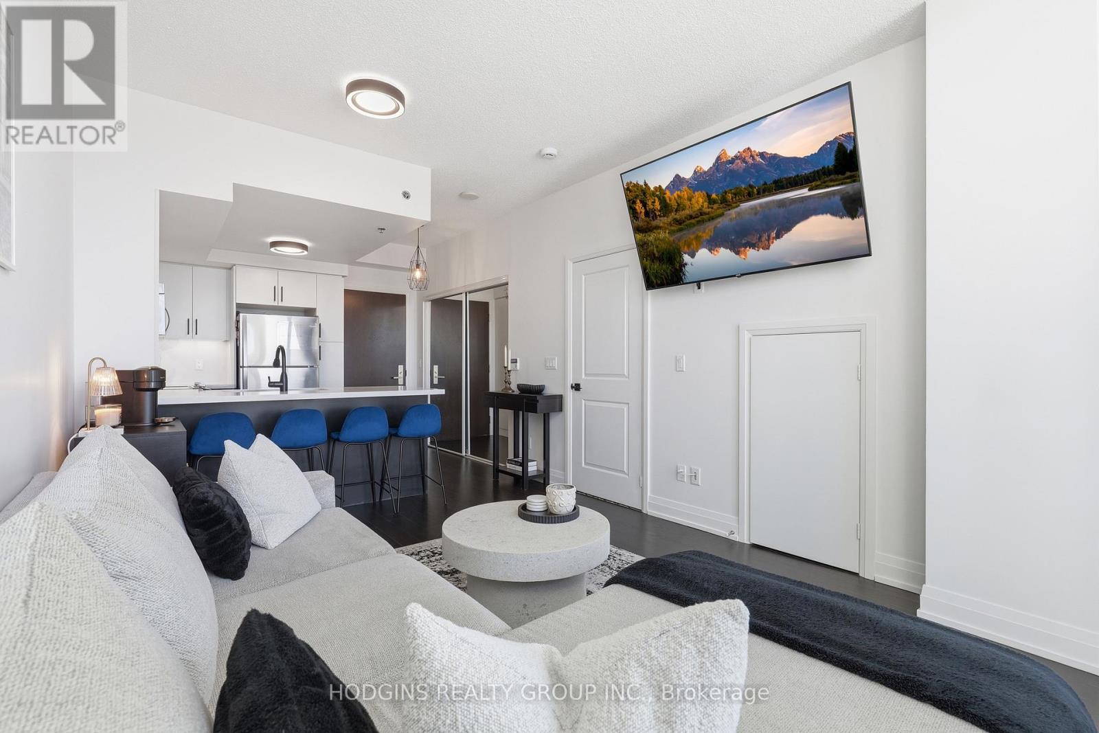 214 - 65 Speers Road, Oakville, Ontario  L6K 0J1 - Photo 6 - W12762998