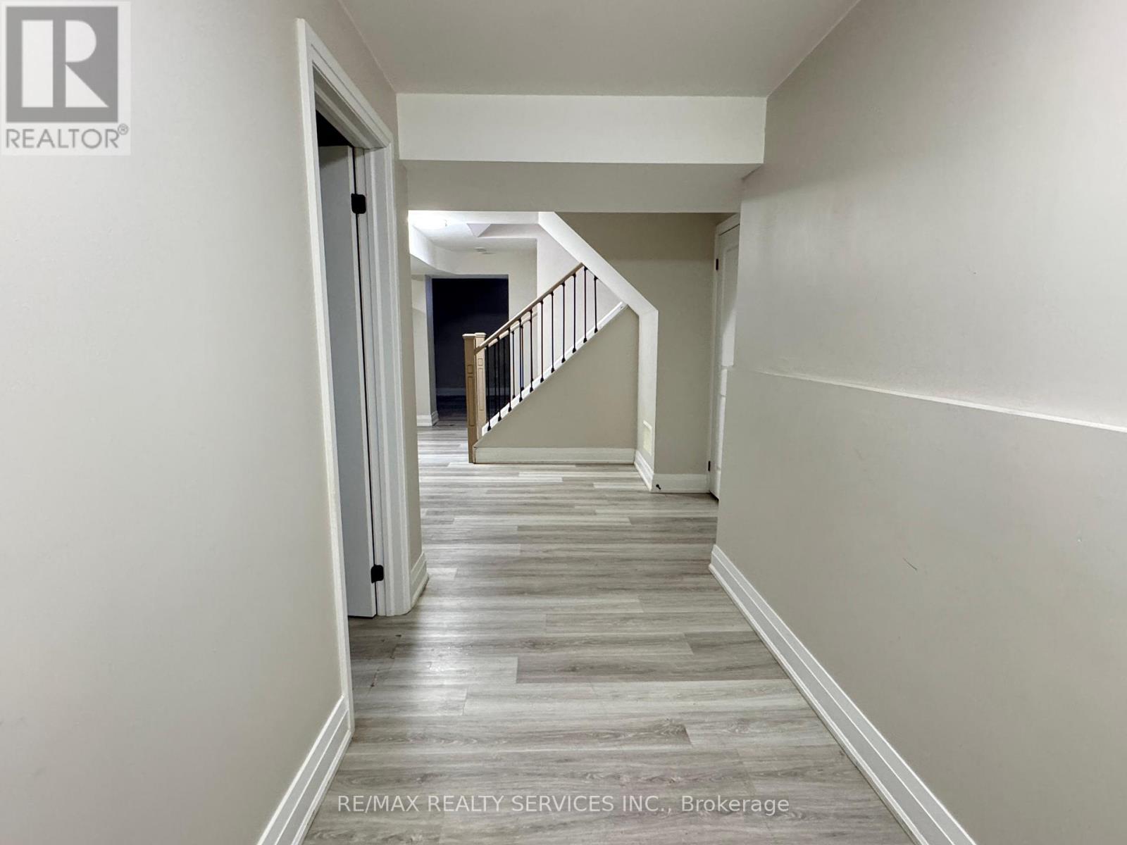 (Basement Unit) - 52 Centre Street N, Brampton, Ontario  L6V 1T2 - Photo 12 - W12763032