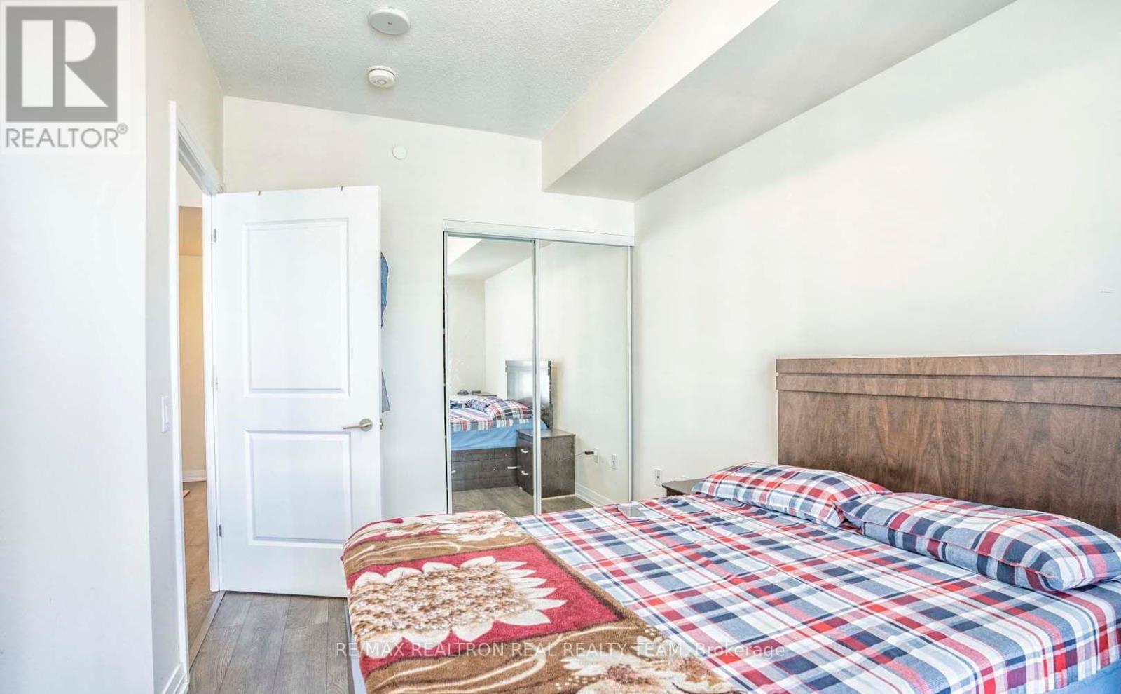 2410 - 50 Thomas Riley Road, Toronto, Ontario  M9B 0E4 - Photo 14 - W12763068