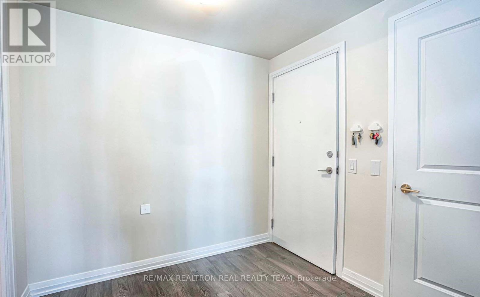 2410 - 50 Thomas Riley Road, Toronto, Ontario  M9B 0E4 - Photo 6 - W12763068