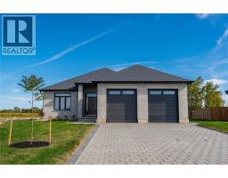 3579 PAUL CRESCENT, Plympton-Wyoming, Ontario