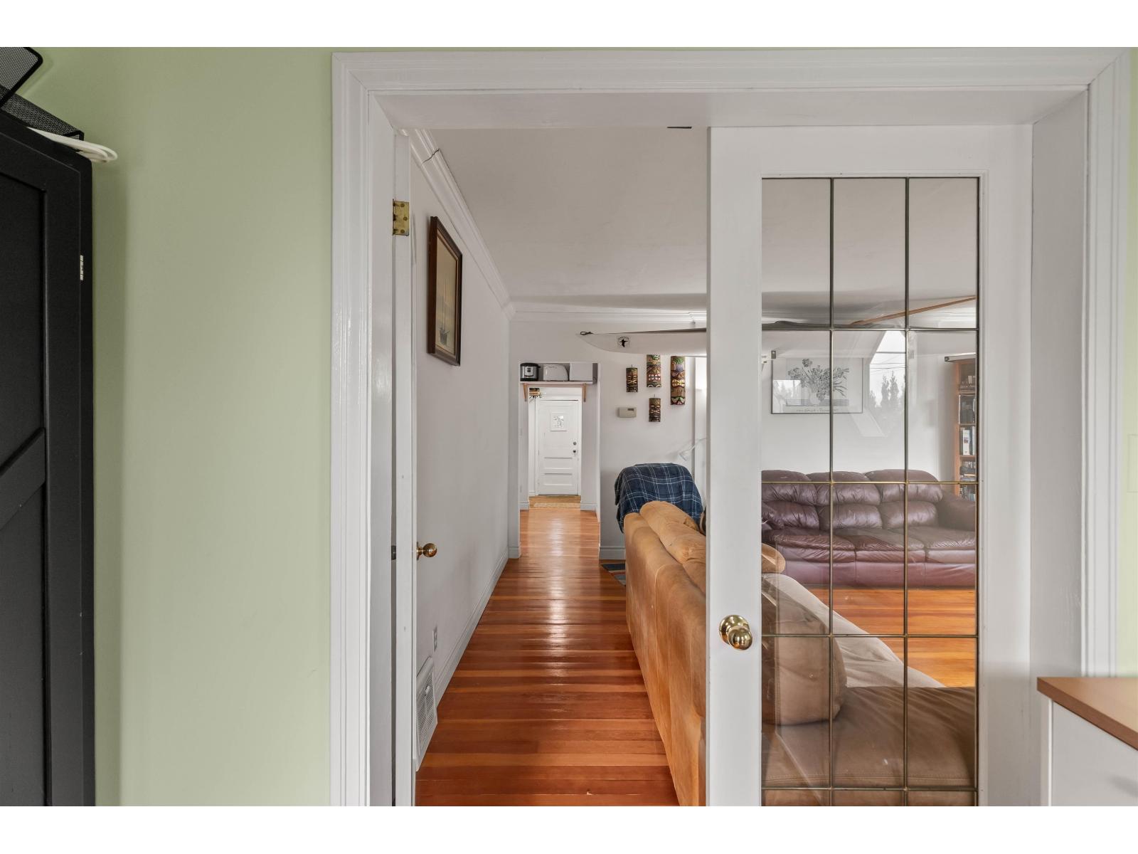 32789 4 Avenue, Mission, British Columbia  V2V 1R5 - Photo 11 - R3083534